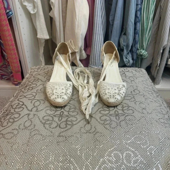 Also size 5 lace wrap up wedge espadrilles white - Picture 5 of 10